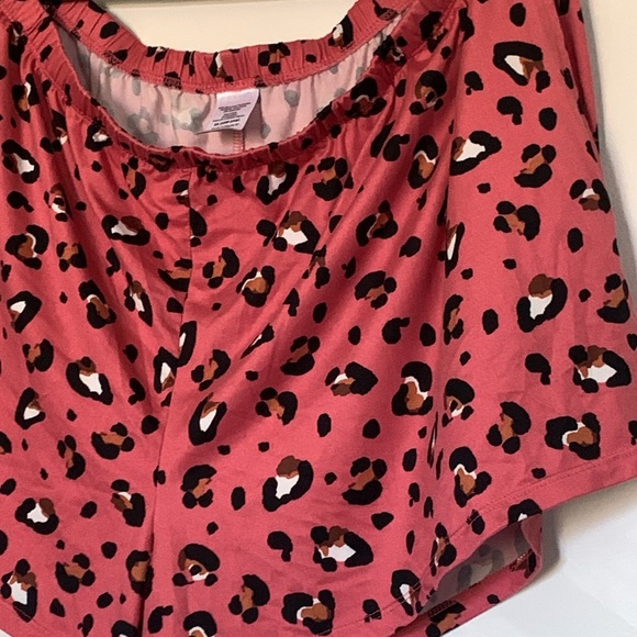 Leopard Print Shorts & tank set - Picture 2 of 9